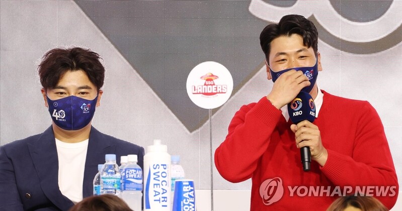 '빅리거 출신' 추신수·김광현 vs '예비 빅리거' 이정후·안우진