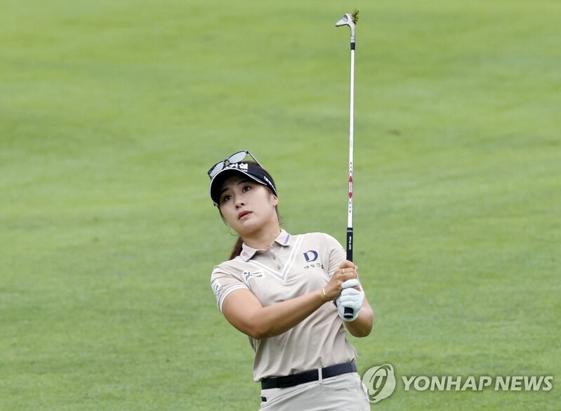 이정은, LPGA 토토 저팬 클래식 2R 공동 5위…선두와 3타 차