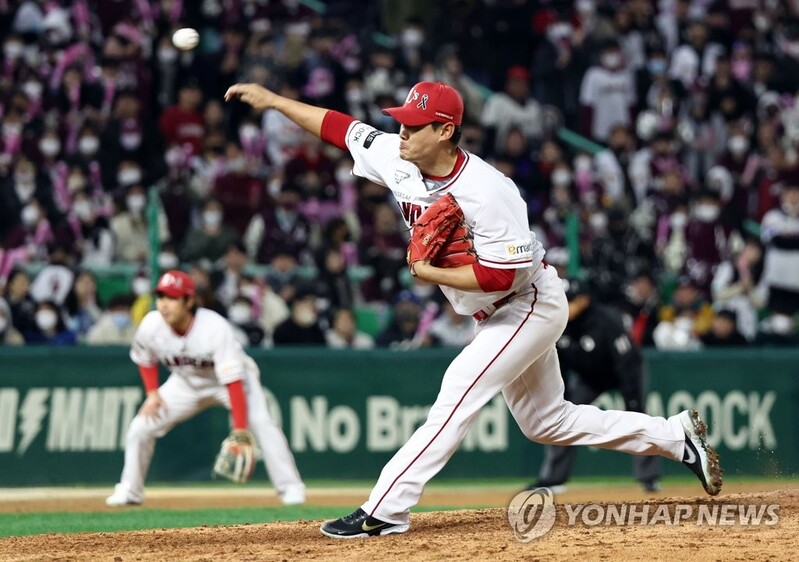Veteran pitcher proud of setting good example for younger teammates