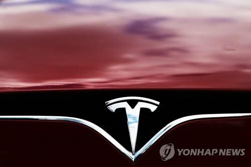 테슬라, 조향 보조장치 분실 가능성에 4만여대 리콜