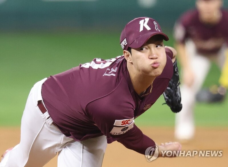 KBO's ERA, strikeout leader disqualified from pitching award due to bullying history