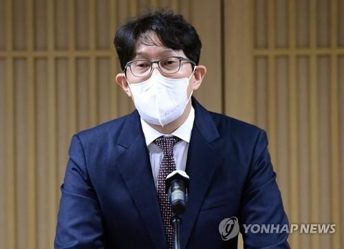 BOK board member calls for 'simple, direct' communication on monetary policy
