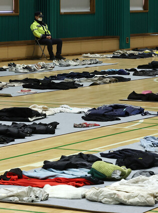 [Moment to Focus] Temporary lost and found for Itaewon victims