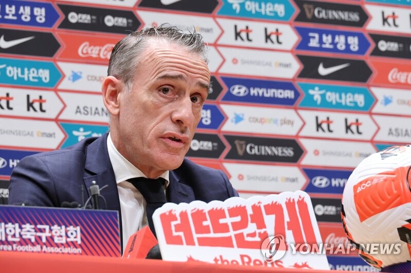 With World Cup squad out, S. Korea coach not looking past 1st match