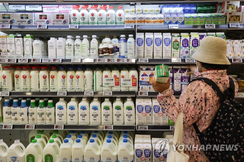 실질소득 2.8%↓, 13년만에 최대 감소…먹거리 소비부터 줄였다(종합)