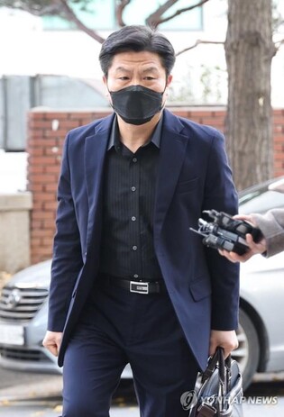 (LEAD) Ex-Yongsan police chief questioned over Itaewon crowd crush