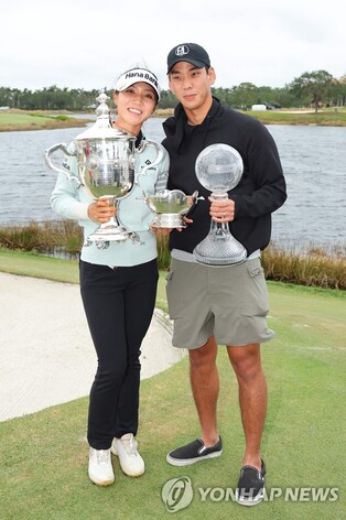 '예비 신랑'과 함께 기쁨 나눈 리디아 고 "결혼 전 마지막 우승"