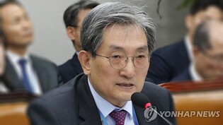 Prosecutors raid land ministry, CJ affiliate in corruption probe into Moon's chief of staff
