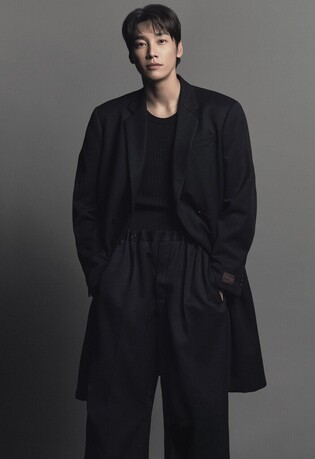 Kim Young-kwang of 'Somebody' "In order to portray serial killer I minimized acting that would trigger emotional connections"