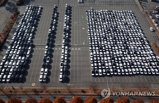 Yoon warns of using executive order to force striking truckers to return to work