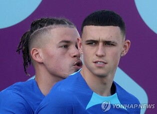 [월드컵] 잉글랜드 '신성' 포든 "축구선수 95%가 싫어할 내 취미는 낚시"