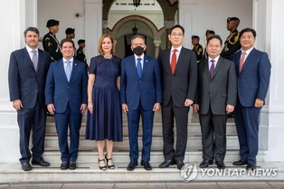 Biz leaders to draw support for S. Korea's bid to host World Expo at BIE meeting