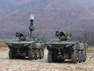 S. Korean-made unmanned ground vehicle showcased at U.S. base