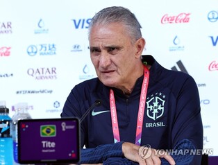 (World Cup) Brazil coach to decide on Neymar's status vs. S. Korea after training session