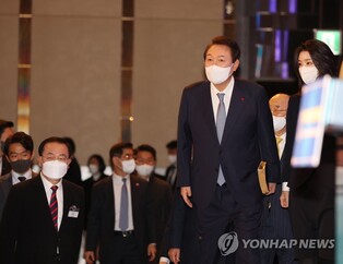 국가조찬기도회 3년 만에 현장 기도회…"이태원 참사 위로"