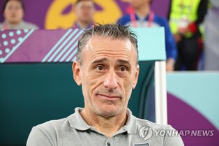 (LEAD) (World Cup) S. Korea coach Bento not returning after record-long tenure