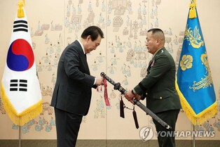 Yoon asks new lieutenants general to maintain seamless readiness posture