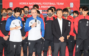 [Moment to Focus] Football team returns from World Cup