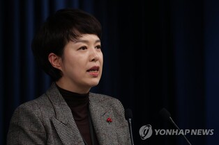 Yoon's office promises to seek institutional improvements after truckers vote to end strike