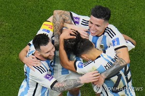 [월드컵] '메시 1골 1도움' 아르헨티나, 크로아티아 3-0 완파…결승 선착