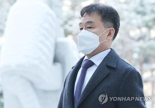 Court holds hearings to decide on arrest of 2 men in property development scandal