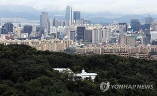 Constitutional Court strikes down ban on rallies near presidential residence