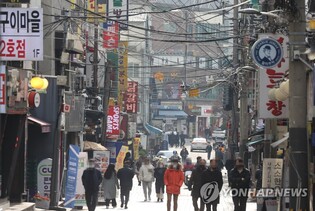 S. Korea's service sector sales up 10.5 pct in 2021