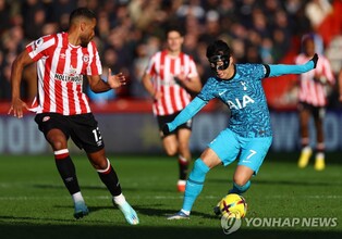 손흥민, 마스크 쓰고 EPL 복귀전 풀타임…토트넘은 2-2 무승부