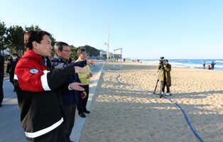 김진태 강원지사, 동해안 일출 명소 안전대책 점검