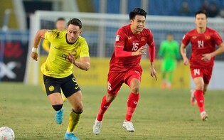 베트남 박항서호, 미쓰비시컵서 김판곤의 말레이시아 3-0 제압