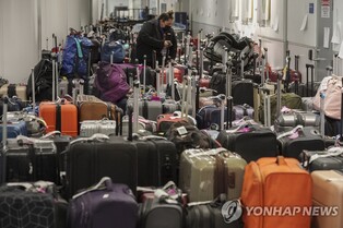 '대통령 지적' 받고도…美 사우스웨스트 항공편 수천편 또 취소