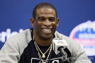 만능 스포츠맨 샌더스 "미식축구보다 야구가 어려워"