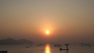 SK이노, 부산 새해 첫 일출 생중계…"엑스포 유치 기원"