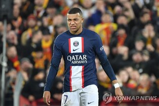 메시·네이마르 빠진 PSG, 시즌 첫 패배…랑스에 1-3 덜미
