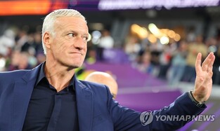 프랑스 축구대표팀 데샹 감독, 2026까지 계약 연장…'14년 함께'