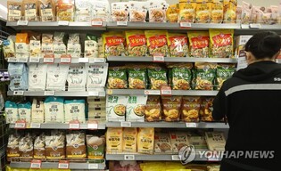 "고물가에 4분기 생활필수품 가격 평균 12.1% 상승"