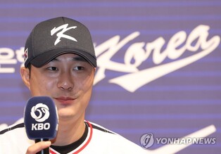 Padres infielder Kim Ha-seong eager to help nat'l team double play partner Edman