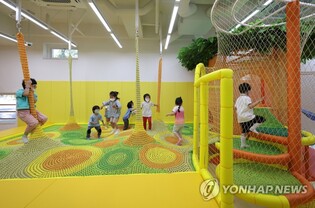 Seoul city to provide monthly subsidy to grandparents, relatives providing child care