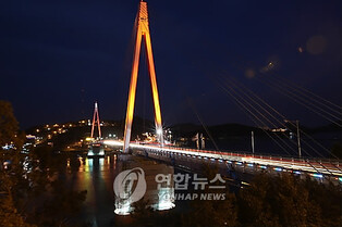 여수 돌산·거북선대교 야간조명, 주중 편안·주말 화려하게