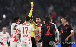 겨울 지낸 분데스리가, 2달 만에 재개…뮌헨, 라이프치히와 비겨