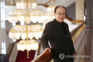'영원한 현역' 이순재 "기성세대가 젊은이들 앞길 방해 말아야"