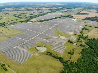 Hanwha Solutions signs partnership with Microsoft for solar panel services