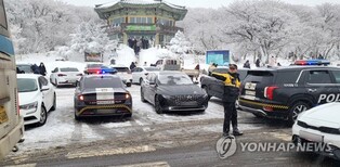 "한라산 눈 구경 차량 몰려 사고 우려" 1100도로 통제
