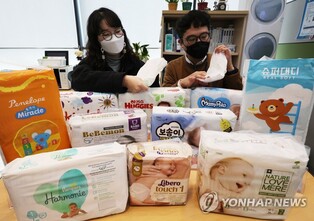 "밴드형 신생아 기저귀 제품별로 흡수성능 차이 크다"