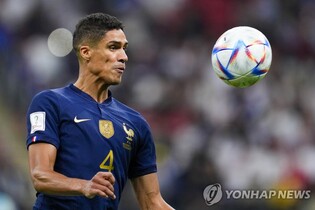 30세 바란, 프랑스 축구대표팀 은퇴…"새로운 세대에 넘겨줄 때"