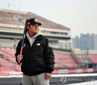 (LEAD) Veteran first baseman nearly back at full strength for WBC after late season injury