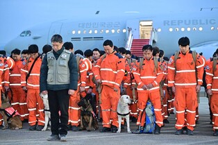 S. Korea's first relief team to Turkey returns home
