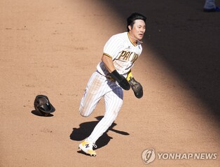 "KIM이 너무 많아서"…김하성, 유니폼에 'H.S. KIM' 새긴다