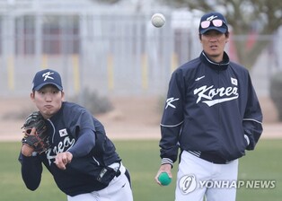 S. Korea WBC manager pleased to be surrounded by experienced coaches