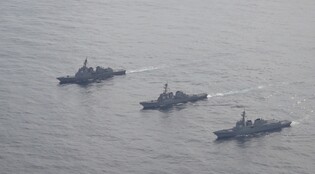 (LEAD) S. Korea, U.S., Japan hold trilateral missile defense drills in East Sea amid N.K. threats